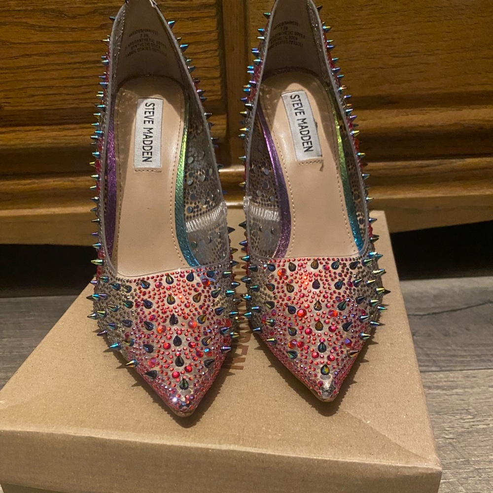 Steve Madden Holographic heels size 7.5